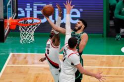 开云体育APP下载-包含福建队力克凯尔特人，西亚卡姆状态火热的词条