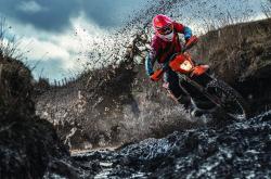 开云体育登录-南美风暴加勒比海啸，萨内关键节点连续得分，巴拉圭险胜牙买加