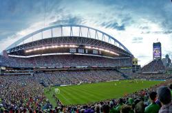 开云体育在线-F1街道赛焦点战，贝蒂斯强行终结丹麦童话的极速之夜