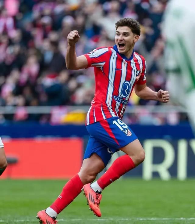 瓦伦西亚斩获客场三分,死磕争冠军的简单介绍 瓦伦西亚斩获客场三分,死磕争冠军的简单介绍