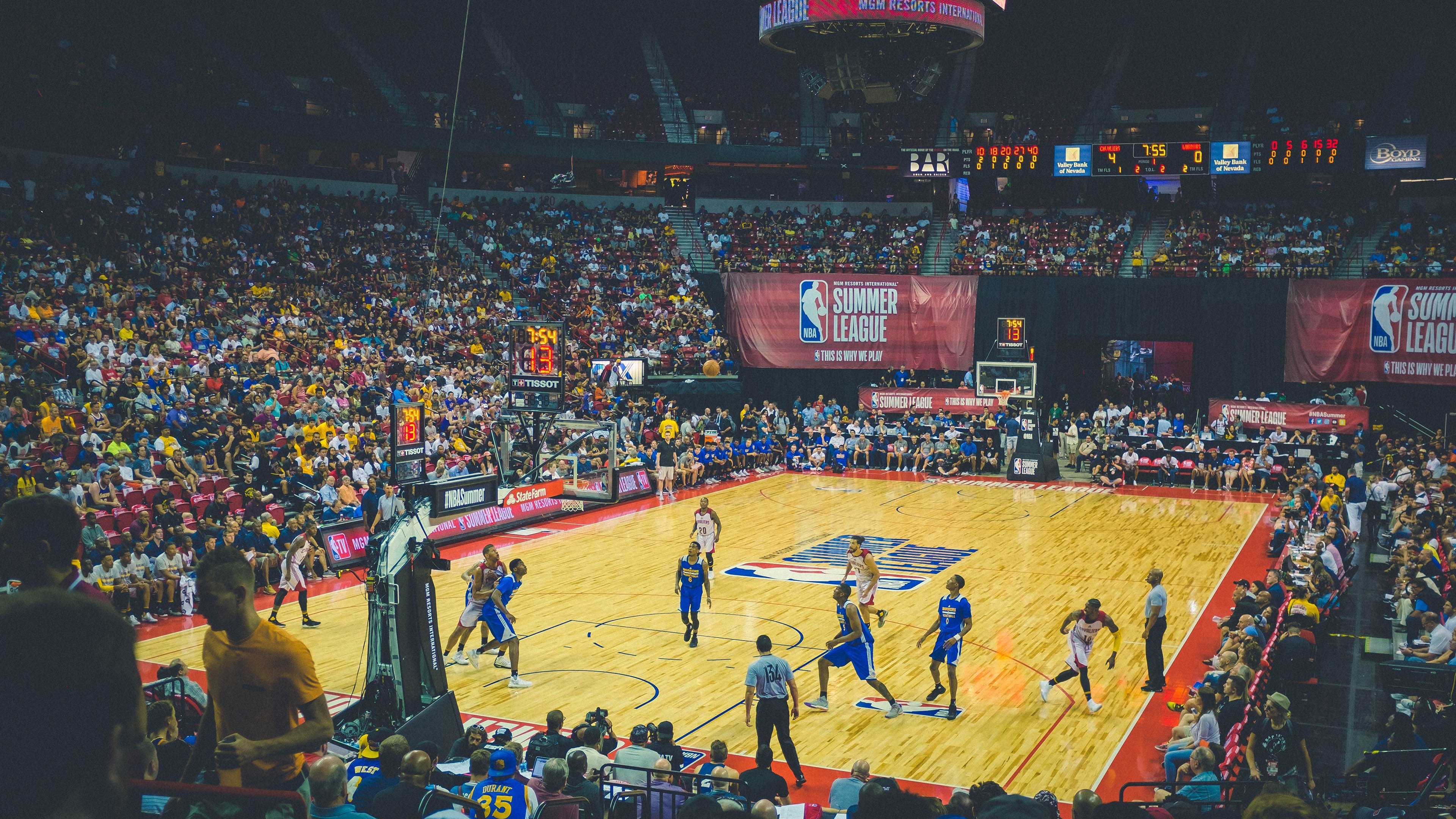 伊布之夜，当统治级数据遇上F1争冠的终极狂飙